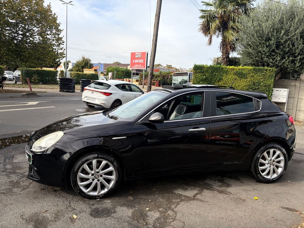 Giulietta BOITE AUTO TOIT OUVRANT GPS CUIR RADARS BLUETOOTH PAIEMENT E 2012 occasion 95100 ARGENTEUIL