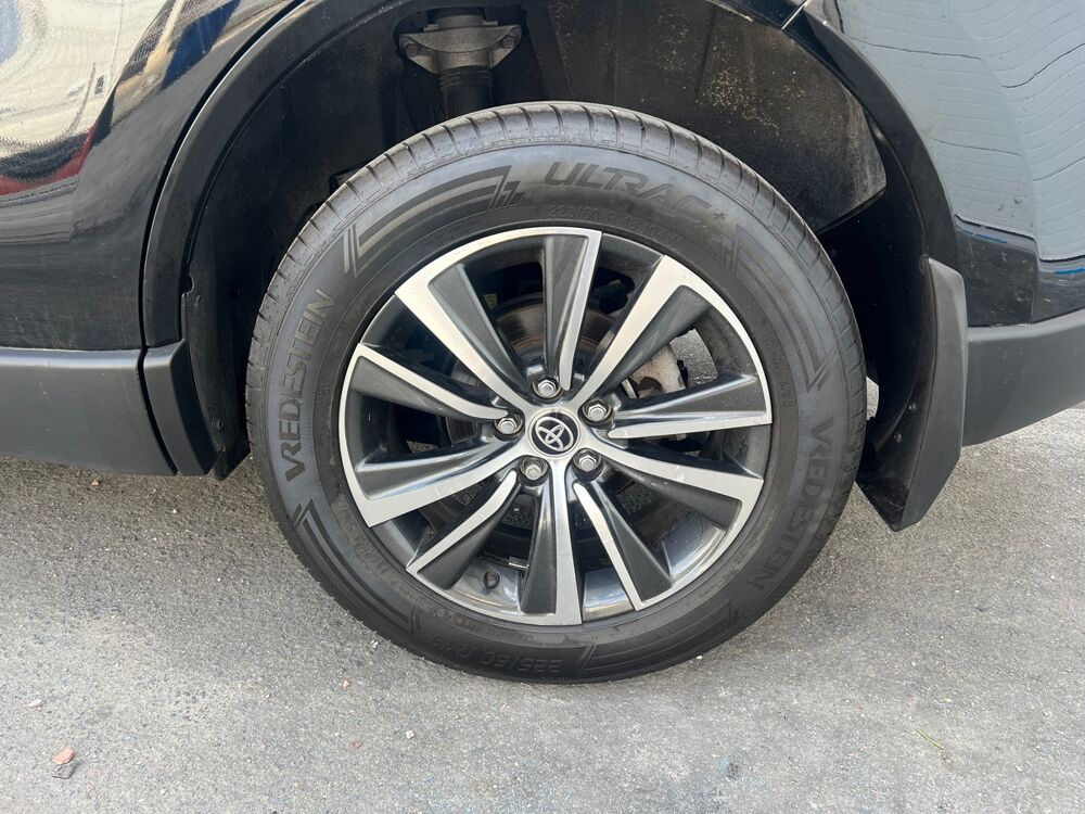 RAV 4 Toyota Venza Hybrid 2.5l 222ch - &eacute;quivalent RAV4 - si&egrave;ges ch 2023 occasion 95190 Goussainville