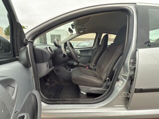 C1 / 5 Portes 1.4 HDi 54 cv * Clim / Pneus neuf* 2008 occasion 34770 Gigean