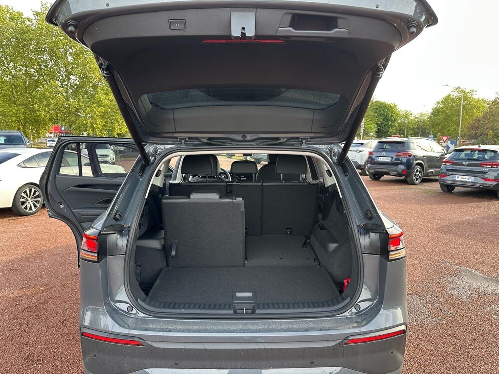 Tayron 7 PLACES LIFE 30 YEARS TSI 150 DSG7 HYBRIDE - 10 KMS 2025 occasion 16100 Ch&acirc;teaubernard