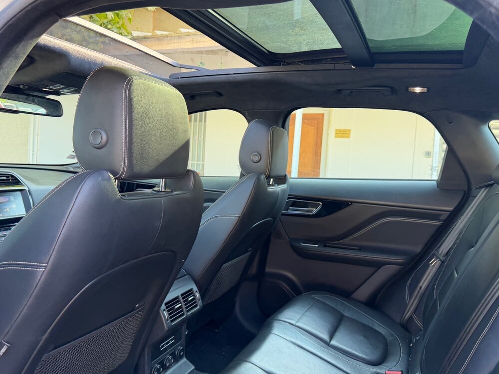F-PACE 3.0D S BVA R-SPORT DYNAMIC 300 CARNET DISPO + SUIVI SOLIDE 2017 occasion 69330 MEYZIEU