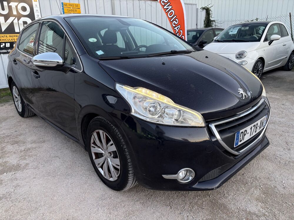 208 1.6 e-HDI 92CV ALLURE CT OK 2015 occasion 13200 Arles