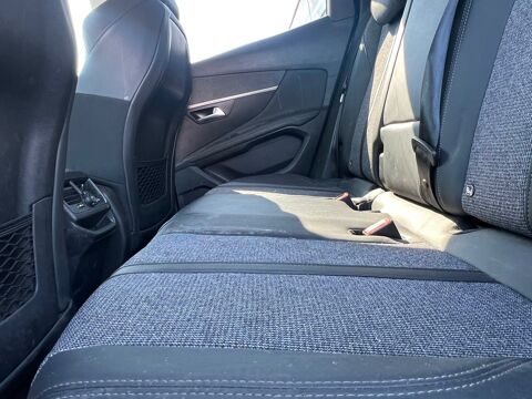 3008 II 1.2 L 130 S&S ALLURE BUSINESS E6 BO&Icirc;TE AUTO 2019 occasion 78310 Coigni&egrave;res