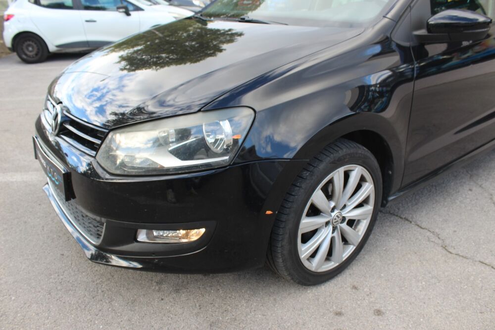 Polo V 1.2 70 ch SPORTLINE 5P + TOIT OUVRANT / ATTELAGE / CLIM AU 2012 occasion 34430 Saint-Jean-de-V&eacute;das