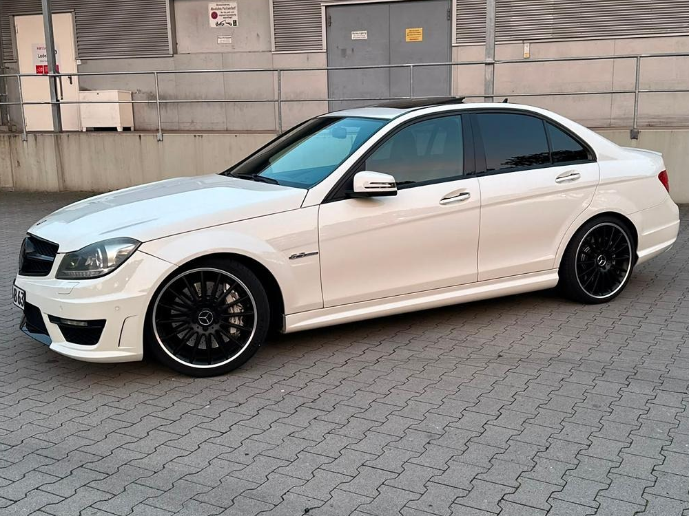 Classe C MERCEDES C63 AMG 6,3L 457CH BOITE AUTOMATIQUE 2009 occasion 68740 Balgau