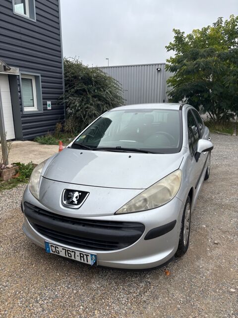 Peugeot 207 - 1.4HDi 70cv, Urban - Clim - Gris M&eac