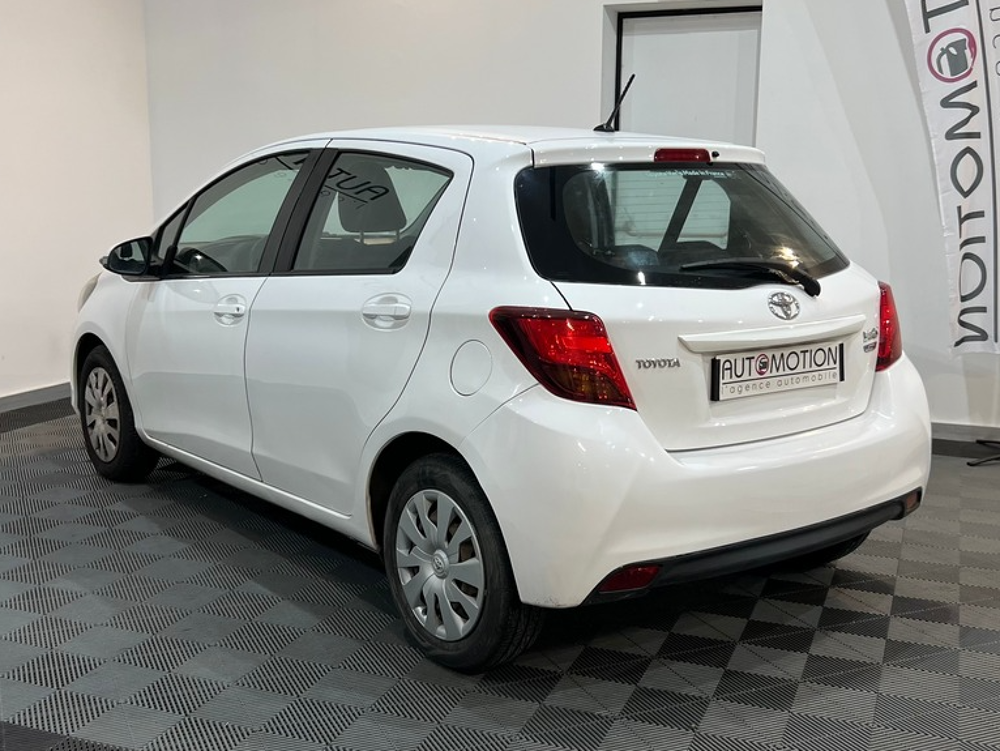 Yaris 69ch 1.0 vvt-i 2016 occasion 17000 La Rochelle