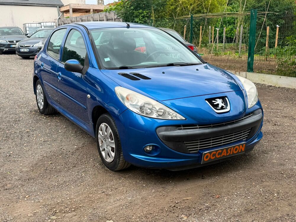 206 + 1.4 75 CH Premier main garantie 3 mois rien a prevoir CT O 2010 occasion 41370 JOSNES