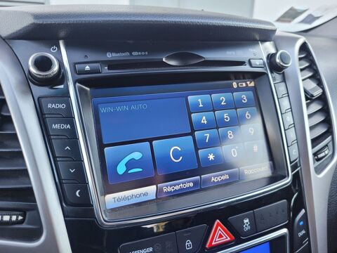 i30 1.6 CRDI 110 BLUE DRIVE PACK SENSATION PREMIERE MAIN GARANTI 2012 occasion 78200 BUCHELAY