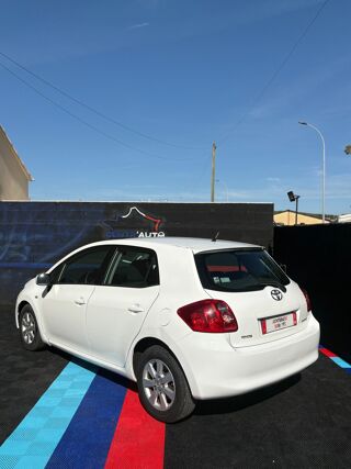 Auris (I) 1.4 D4D 90cv Active GPS & Clim 2009 occasion 84700 SORGUES
