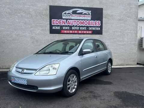 Honda civic 7 Hatchback 1.6 i 110cv volant &agrave; 