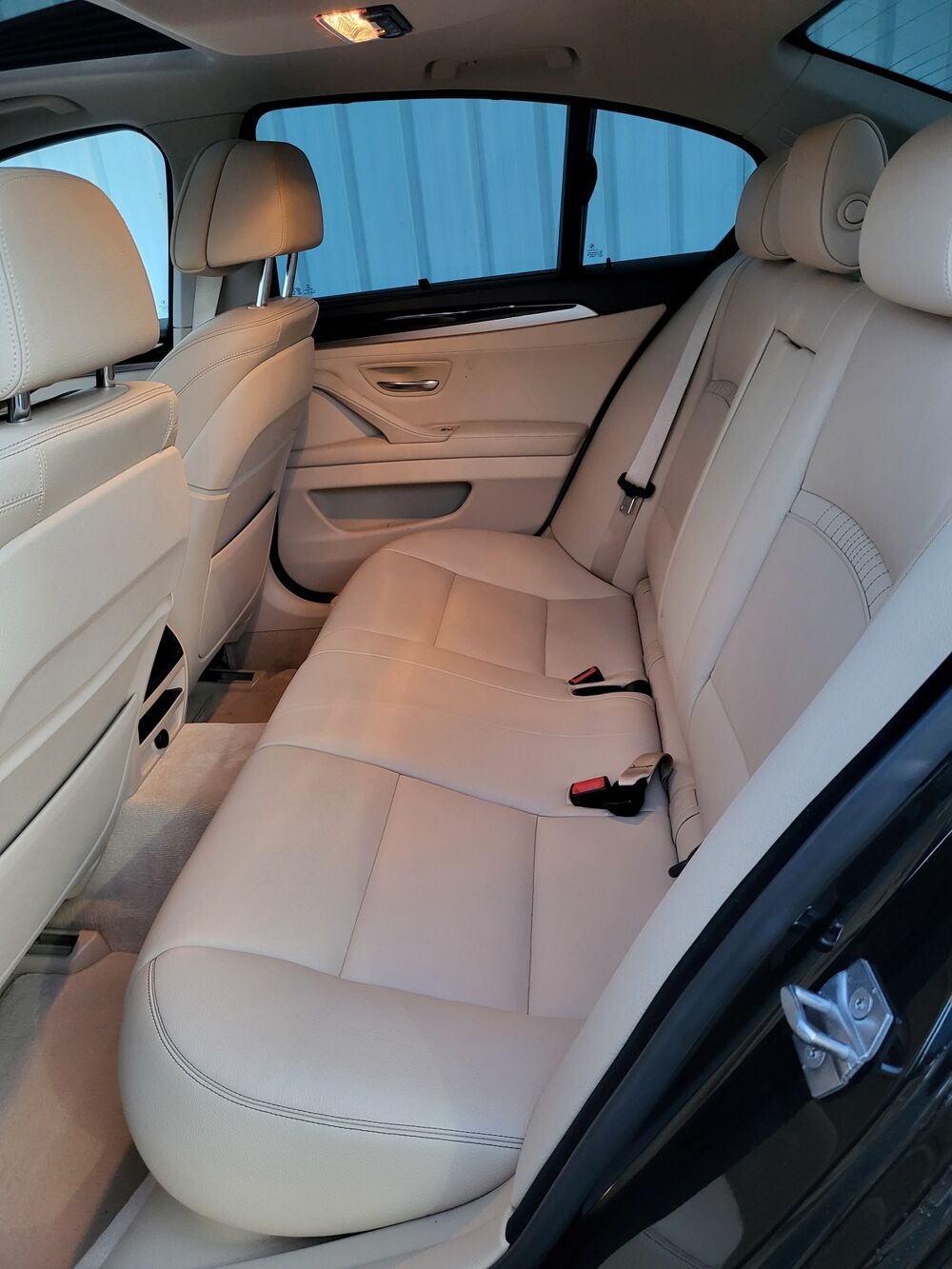 S&eacute;rie 5 535I LUXURY F10 306 cv BVA &laquo; Seulement 32 000 kms &raquo; FULL OPT 2015 occasion 45500 GIEN