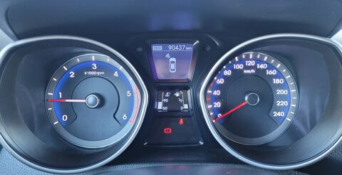 i30 1.6 CRDI 110 BLUE DRIVE PACK SENSATION PREMIERE MAIN GARANTI 2012 occasion 78200 BUCHELAY