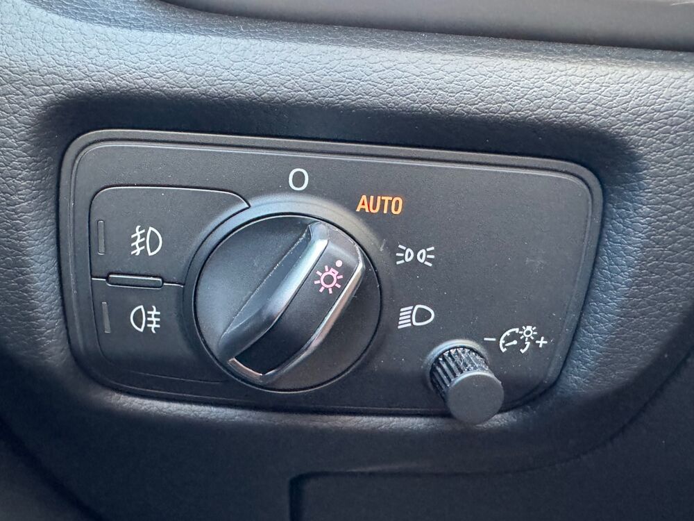 A3 1.4 TFSI BOITE AUTOMATIQUE V&eacute;hicule vendu r&eacute;vis&eacute; crit air 1 2015 occasion 67150 Erstein