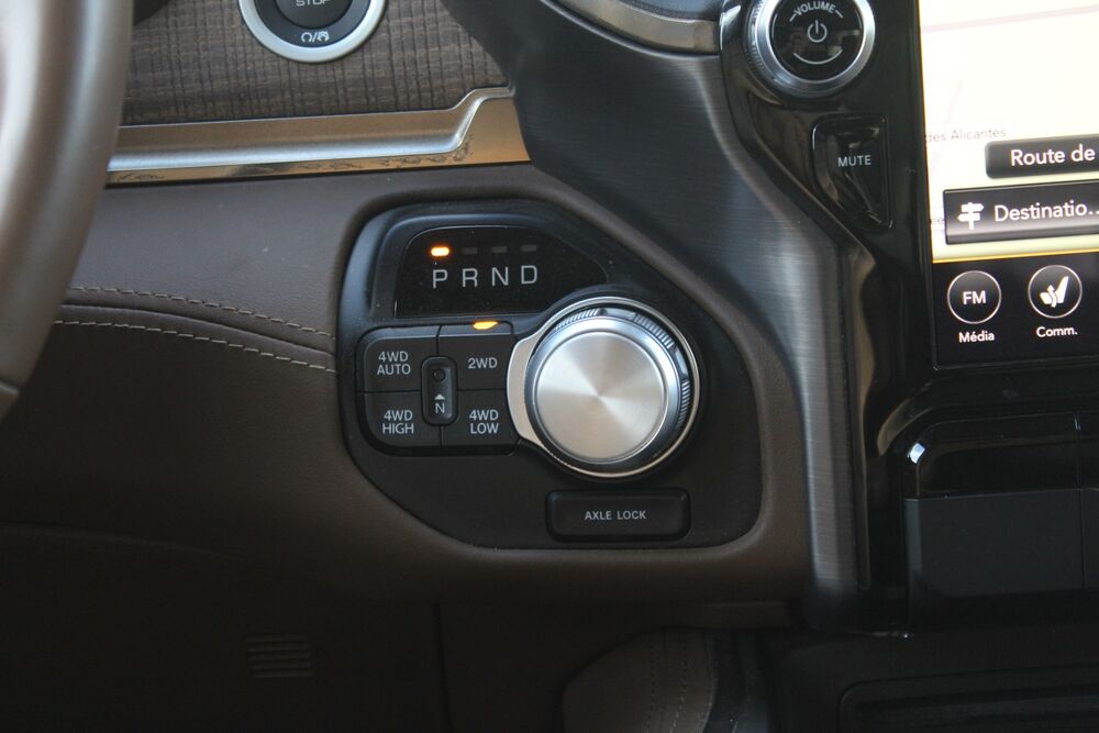 RAM CREW CAB 1500 5.7 V8 396 ch LAIE EDITION LONGHORN / B 2020 occasion 34430 Saint-Jean-de-V&eacute;das