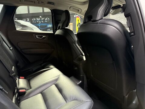XC60 T8 2.0 Plug in Hybrid AWD Geartronic8 303+89 cv Bo&icirc;te auto O 2018 occasion 45560 Saint-Denis-en-Val