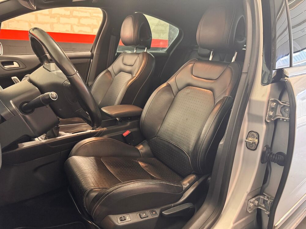 DS4 1.6l e-hdi 112ch so-chic full options aucuns frais a pr&eacute;voir 2011 occasion 21800 QUETIGNY