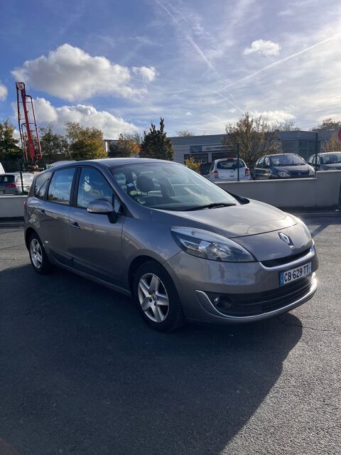 Renault Grand scenic IV 3 7 PLACES DCI 130CH EXPRESSION/ CHA&Icirc;NE DE DISTRIB/ GPS/ FAC 2012 occasion SARTROUVILLE 78500
