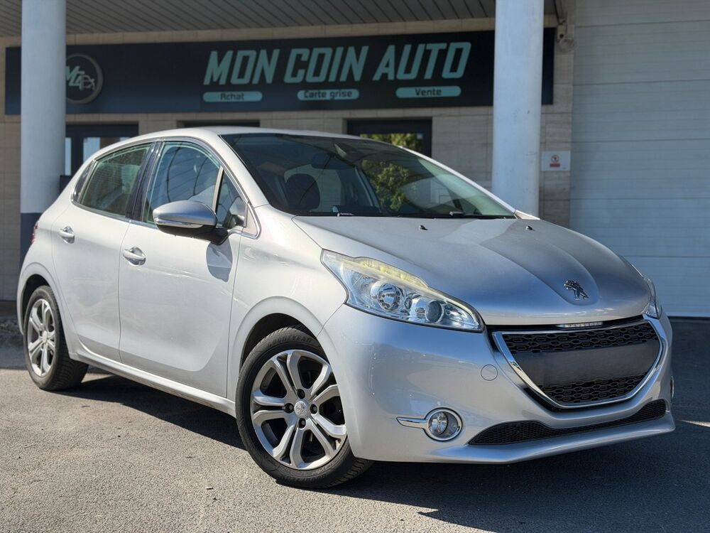 208 I Allure 1.2 VTi 82 cv - Distribution OK 2013 occasion 95190 Goussainville