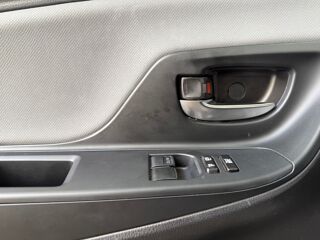 Yaris III Dynamic Business E-CVT 100h 2017 occasion 75019 Paris