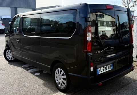 Trafic COMBI 2.0 Blue dCi 120 ch - 9 PLACES – 2019 B 2019 occasion 69680 CHASSIEU