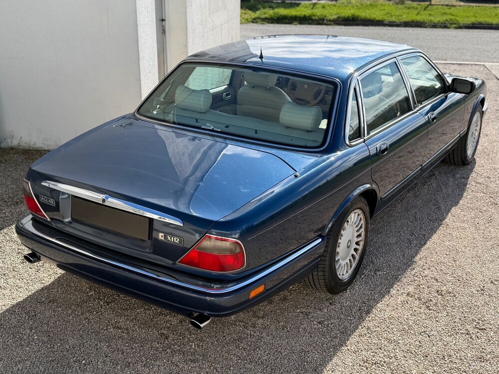 XJ 12 (305) Sovering 6.0 V12 311 CH BA 1995 occasion 45190 Beaugency