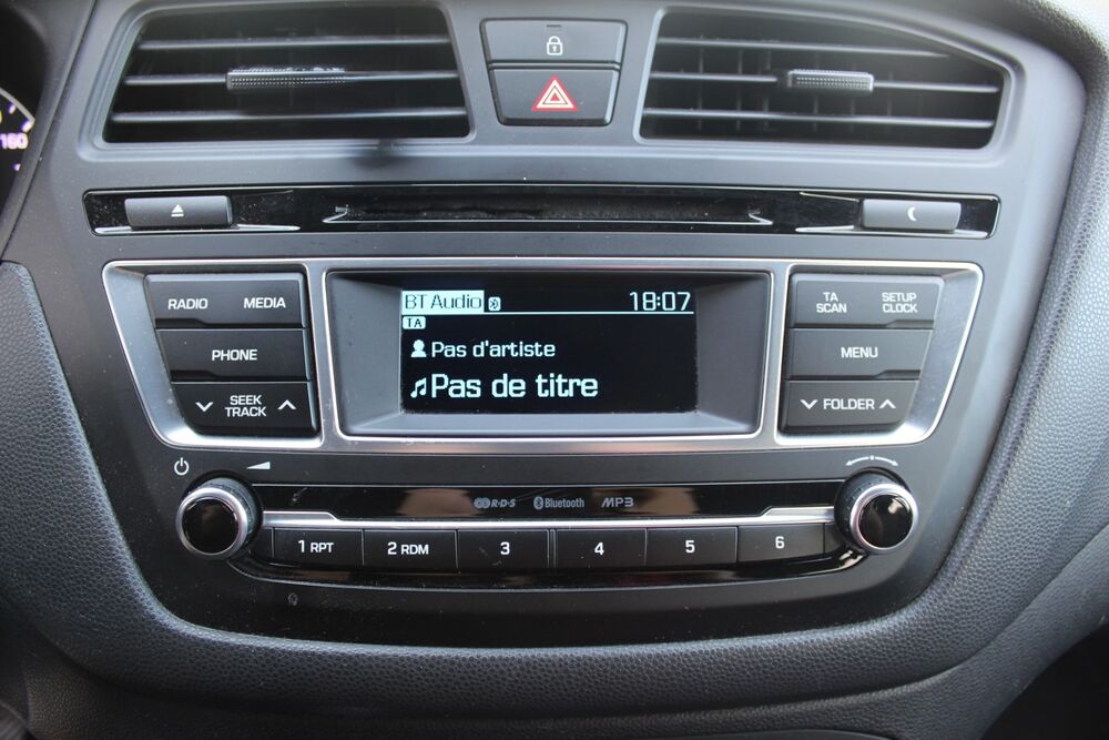 i20 1.2 84 ch INITIA + CLIMATISATION + BLUETOOTH 2016 occasion 34430 Saint-Jean-de-V&eacute;das