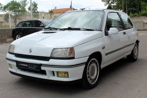Clio I (1) 16S 1.8 i 140 ch NON CATALYSEE 1992 occasion 34430 Saint-Jean-de-V&eacute;das
