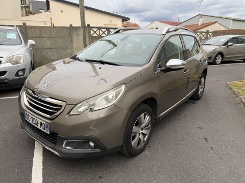 Peugeot 2008 1.6 e-HDI 92 CV allure km faible 2014 occasion Houilles 78800