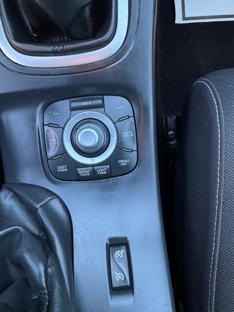 M&eacute;gane III coup&eacute; 1.5 DCI 110 garantie 3 mois 2011 occasion 45500 GIEN