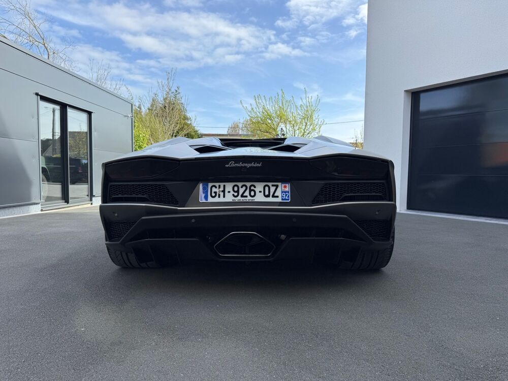 Aventador S ROADSTER 6.5L V12 / 741 CH / CARNET COMPLET / TVA / 34352 2018 occasion 62780 CUCQ