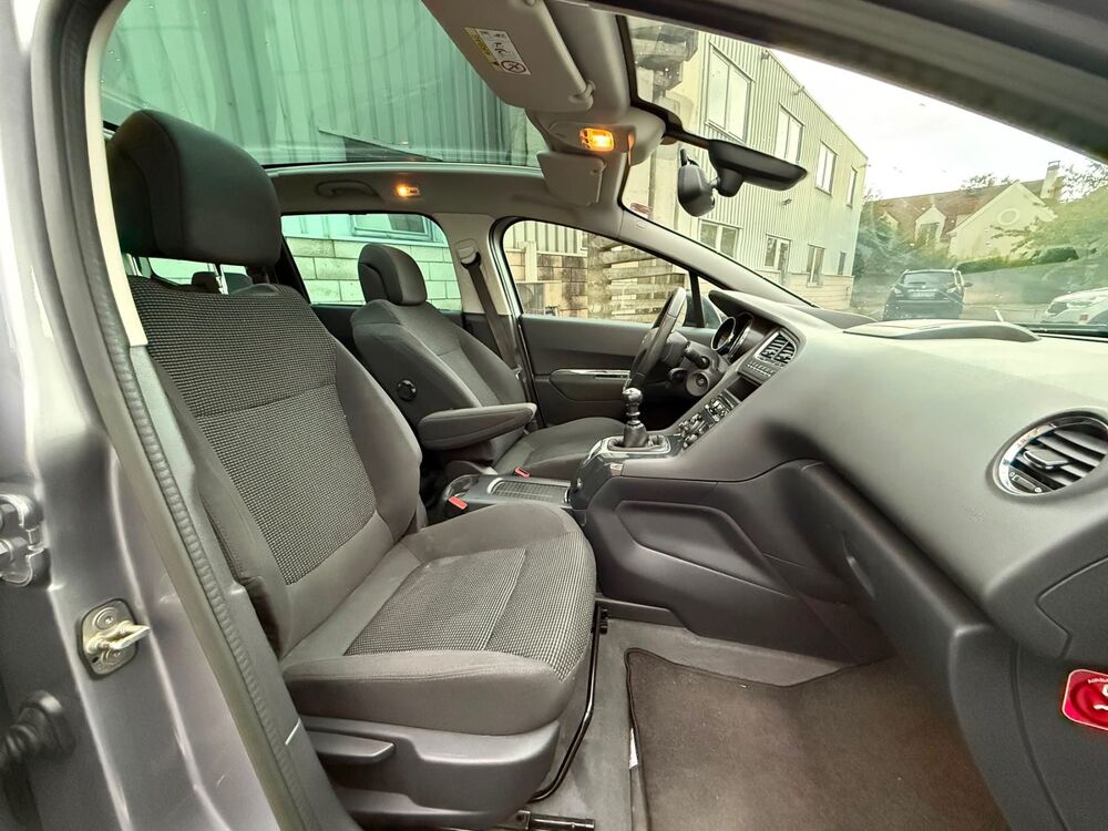 5008 1.6 e-HDI 115 CV allure 7 place 1er main garantie 6 mois 2014 occasion 78800 Houilles