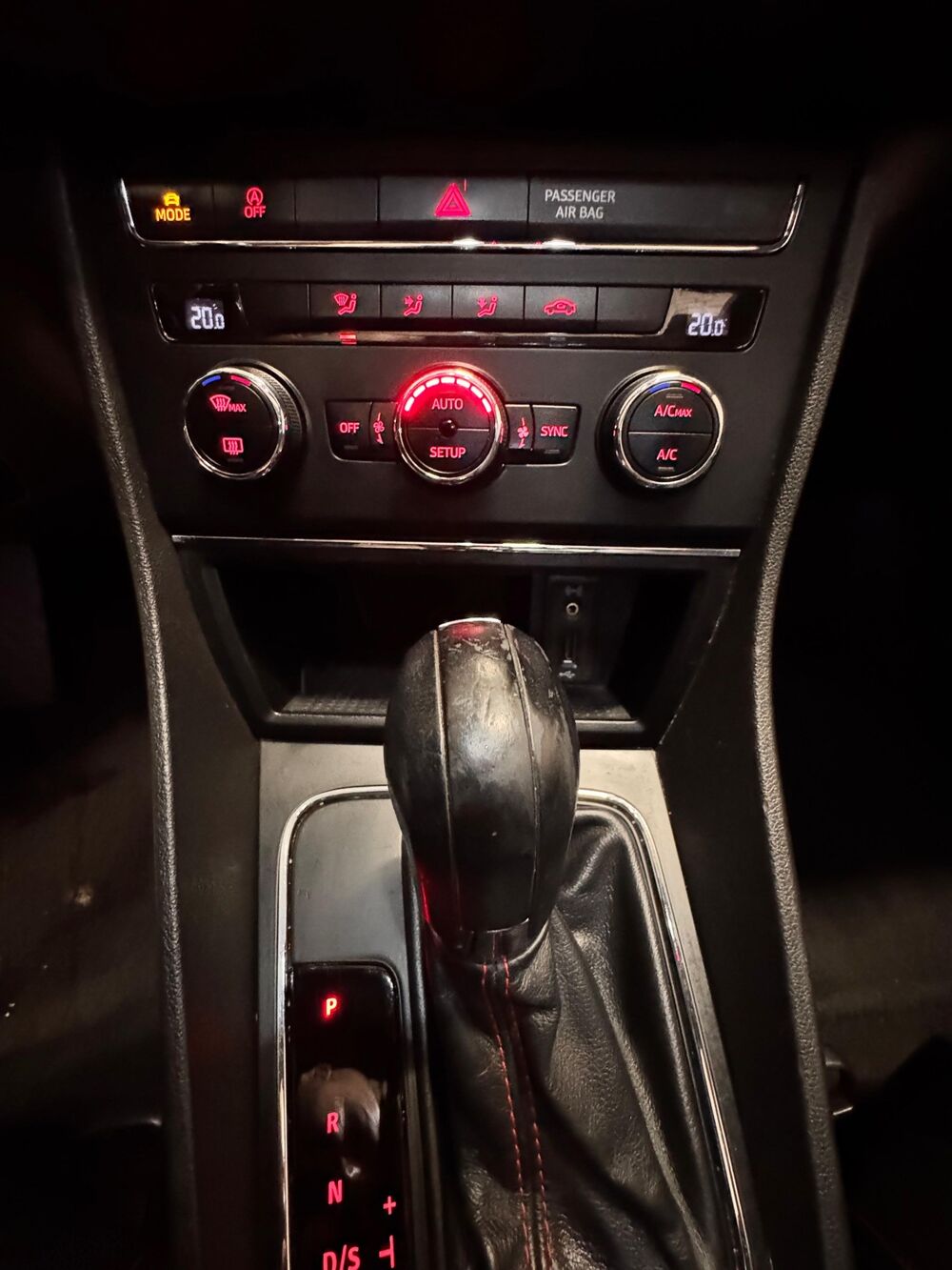 Leon FR tdi 184ch CT Ok historique complet ok 2015 occasion 21800 QUETIGNY