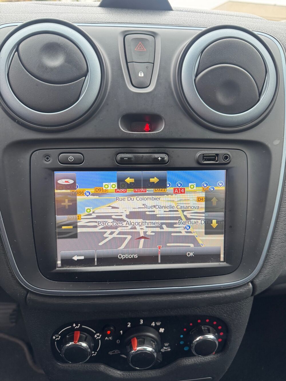 Lodgy STEPWAY DIESEL 7 PLACES GPS RADAR DE RECUL PAIEMENT EN 3/4/1 2016 occasion 95100 Argenteuil