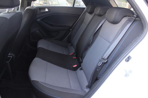 i20 1.2 84 ch INITIA + CLIMATISATION + BLUETOOTH 2016 occasion 34430 Saint-Jean-de-V&eacute;das