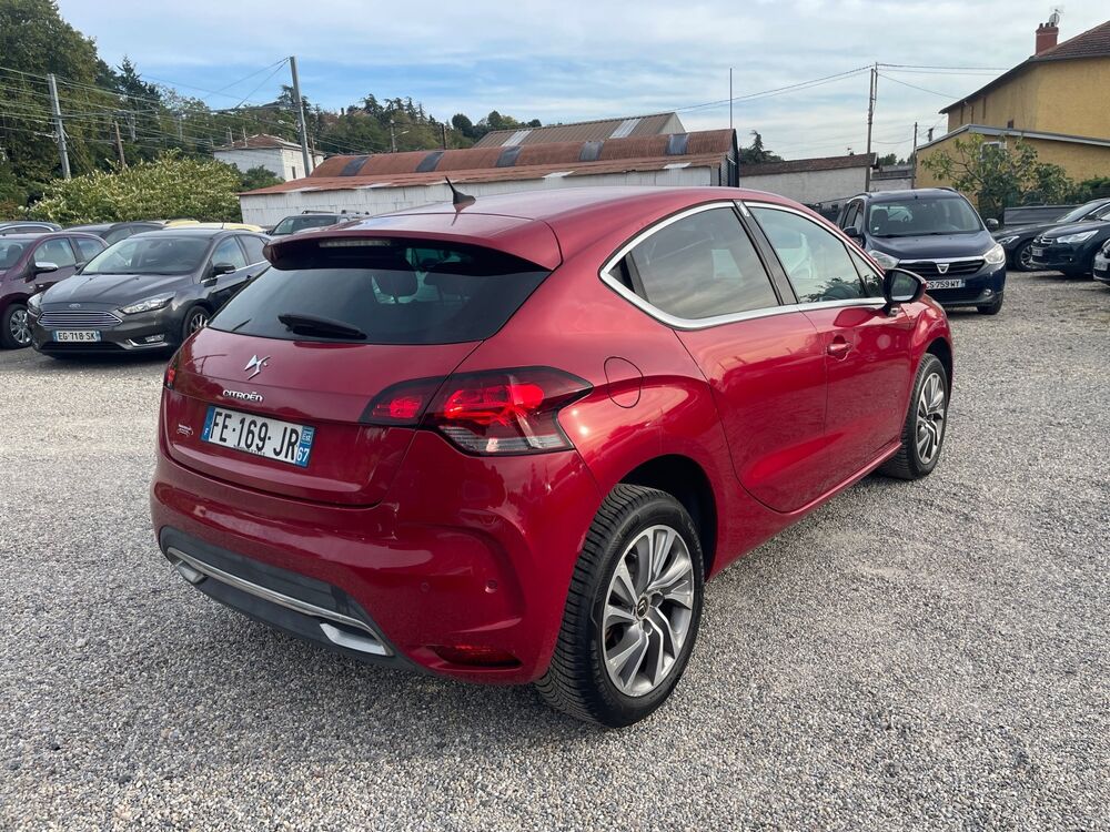DS4 2.0 hdi 163ch Sport Chic 2 / Bluetooth / Si&egrave;ges massant / GP 2014 occasion 69320 FEYZIN