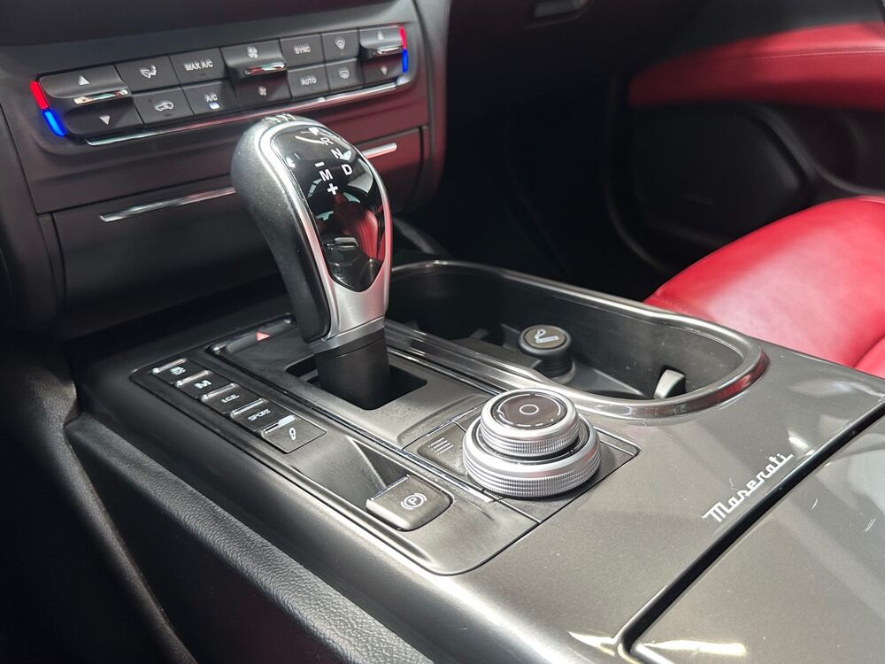 Ghibli III 3.0d V6 275ch GranSport BVA8 / TO / Harman Kardon / Si&egrave;g 2017 occasion 45770 Saran