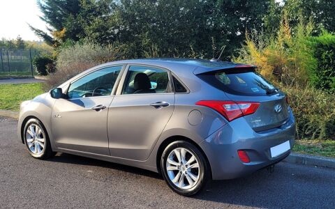 i30 1.6 CRDI 110 BLUE DRIVE PACK SENSATION PREMIERE MAIN GARANTI 2012 occasion 78200 BUCHELAY