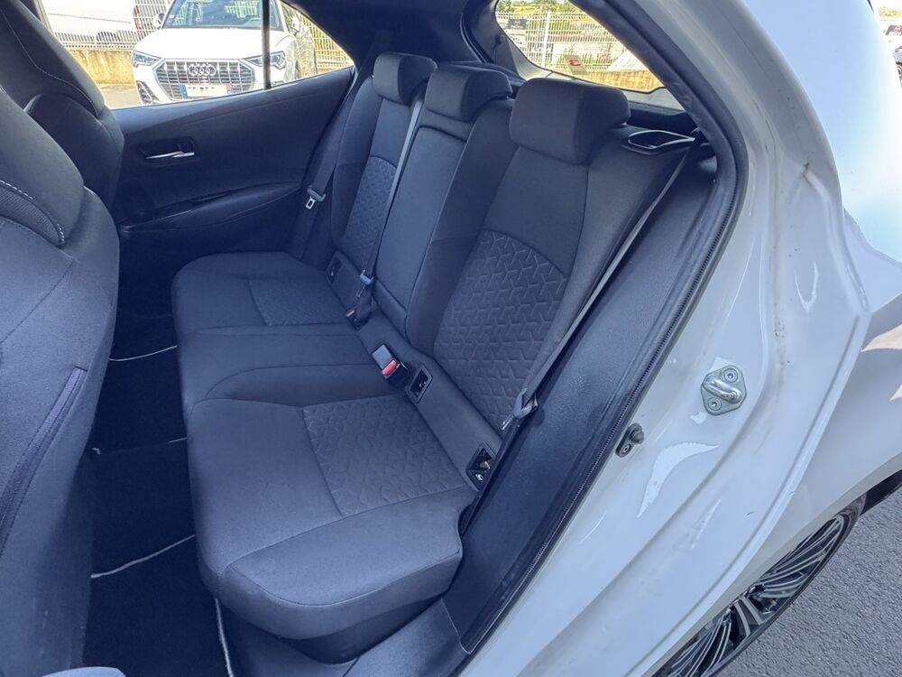 Corolla XII 2.0 HYBRIDE 184H DESIGN -Carplay-Camera de recul -Entret 2019 occasion 34500 B&eacute;ziers