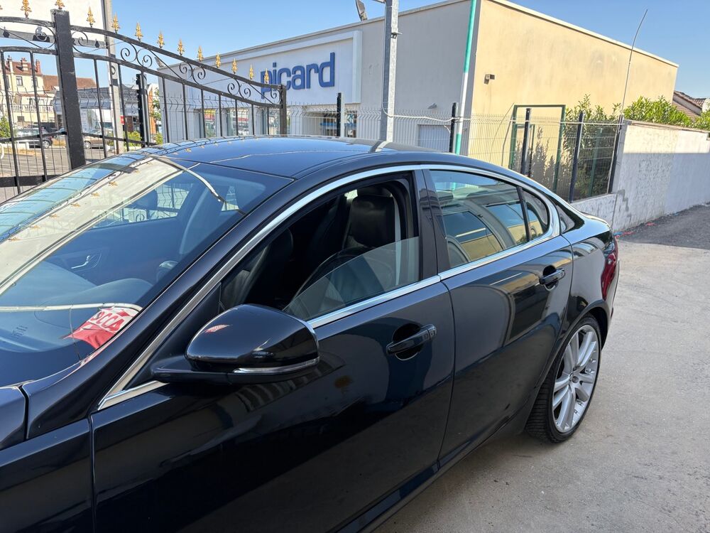 XF S&eacute;rie Limit&eacute;e A 3.0 V6 211 2010 occasion 95370 MONTIGNY-LES-CORMEILLES
