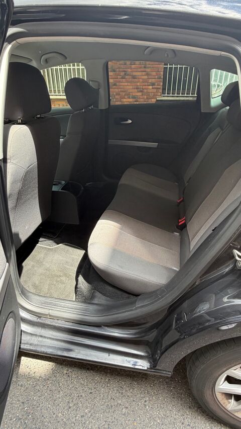 Leon 1.2 tsi 105CV phase2 faciliter de paiement 3X 4X jusqu'&agrave; 400 2010 occasion 91090 Lisses
