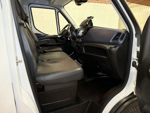 Daily 35C18 V20 L5H3 3.0 180cv HI-MATIC 25.081 kms / EN STOCK 2023 occasion 45140 INGRE
