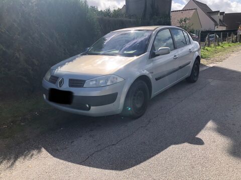 Renault megane - 2 BERLINE PHASE 1 - Gris clair M&eacut