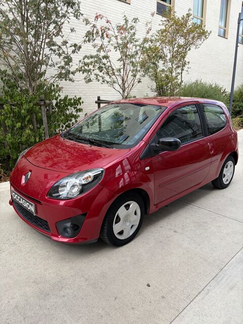 Renault Twingo II 1.5L DCI FINITION RIPCURL - 1&Egrave;RE MAIN - ENTRETIEN &Agrave; JOUR 2010 occasion FLEURY-LES-AUBRAIS 45400