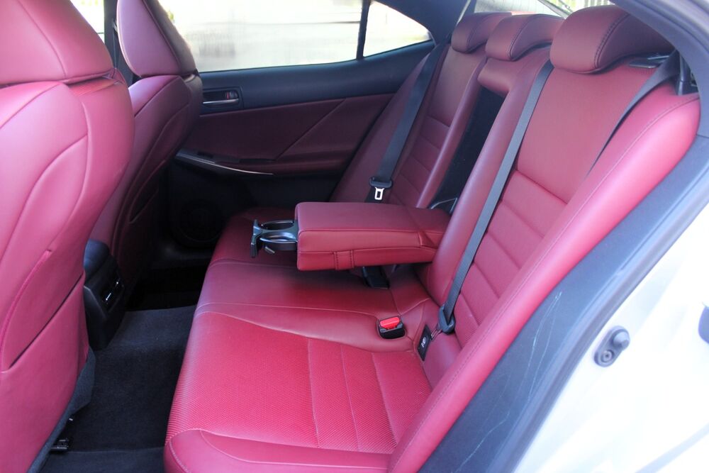 IS III (2) 300H F SPORT EXECUTIVE FULL OPTIONS + CARPLAY / ENT 2020 occasion 34430 Saint-Jean-de-V&eacute;das