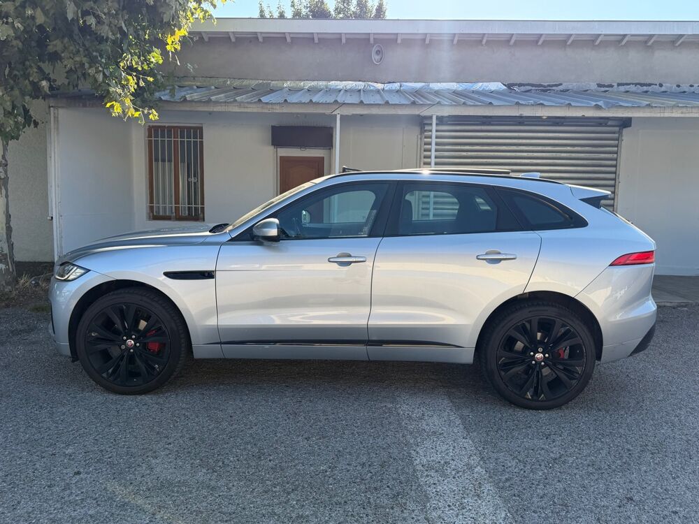 F-PACE 3.0D S BVA R-SPORT DYNAMIC 300 CARNET DISPO + SUIVI SOLIDE 2017 occasion 69330 MEYZIEU