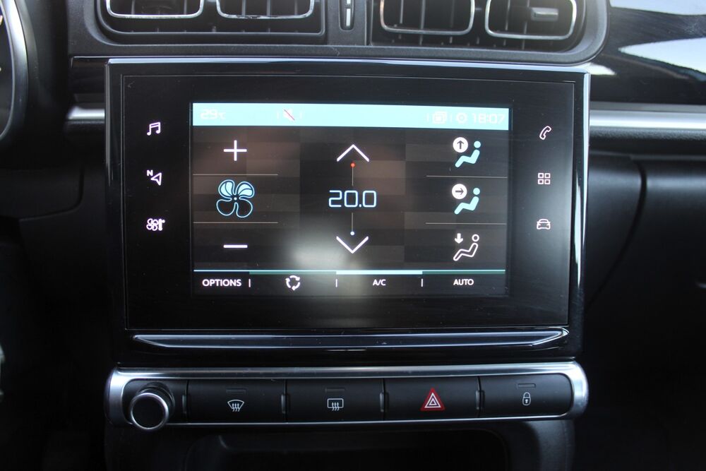 C3 III 1.2 VTi 82 ch SHINE - DISTRIBUTION FAITE + CARPLAY / CLI 2017 occasion 34430 Saint-Jean-de-V&eacute;das