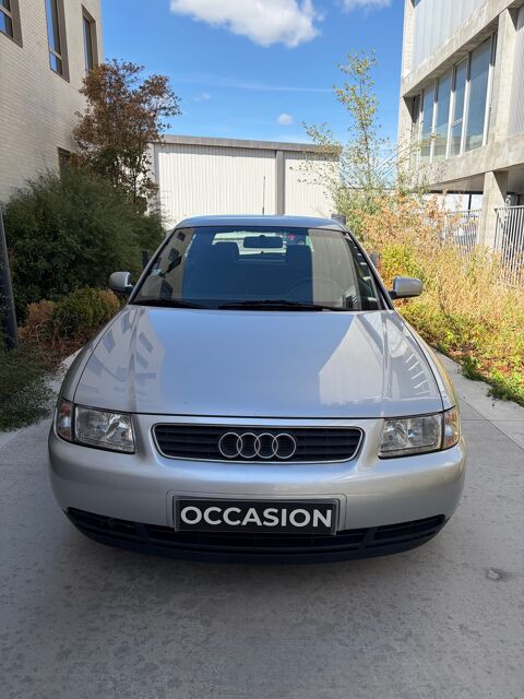 A3 1.6L FINITION ATTRACTION 1999 occasion 45400 FLEURY-LES-AUBRAIS