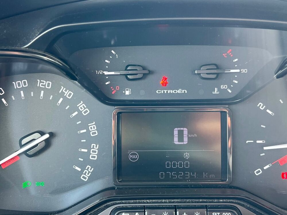 C3 III 1.2 L 82 CHV 105G FEEL BUSINESS PREMI&Egrave;RE MA&Icirc;N 2019 occasion 78310 Coigni&egrave;res
