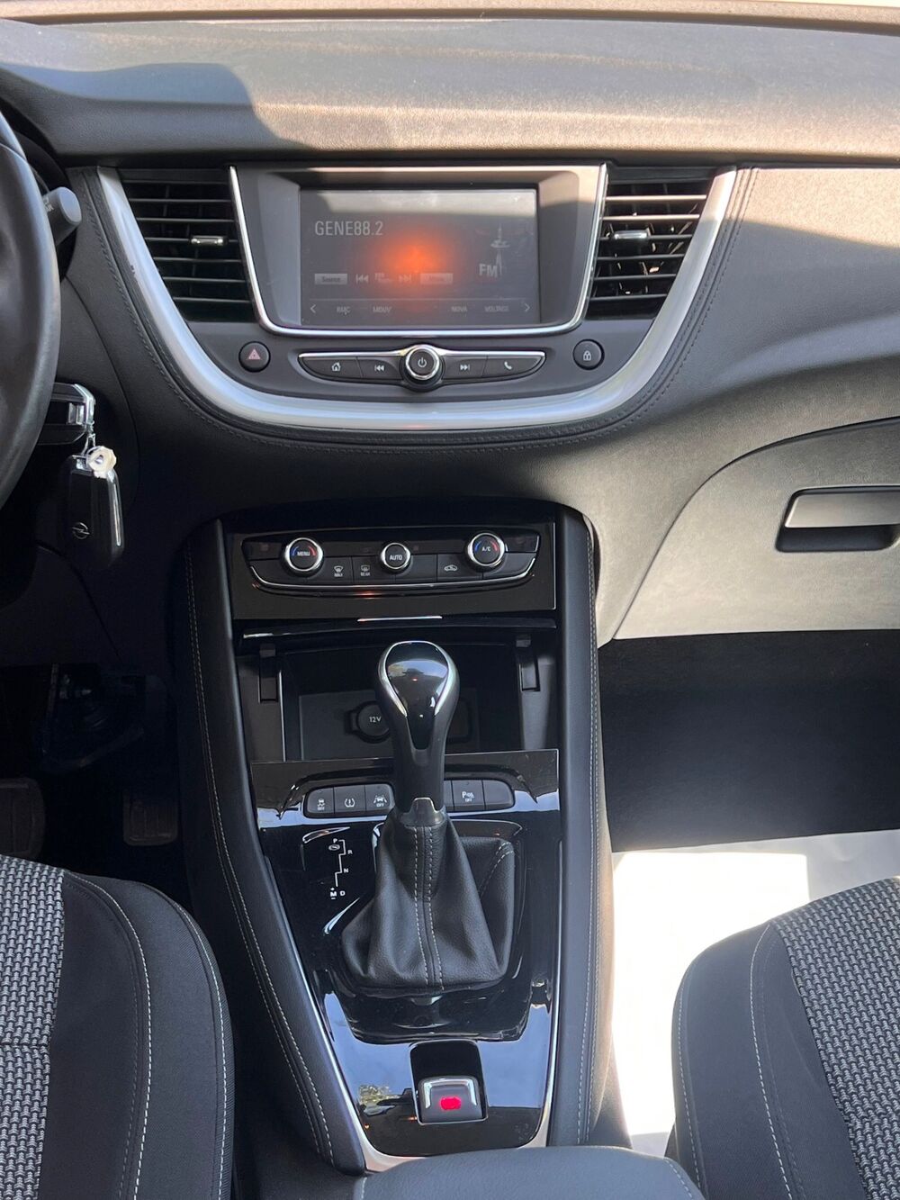Grandland X 1.2 Turbo 130 ch BVA8 Edition Business 2019 occasion 94140 Alfortville
